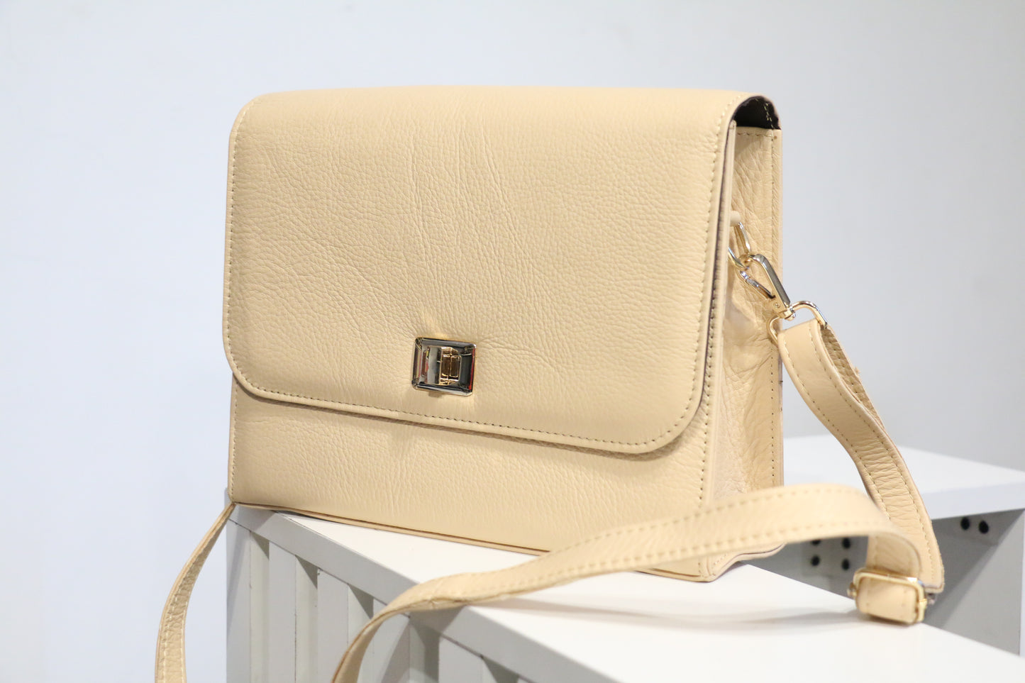 Stylish Women’s Cow Leather Handbag-Cream Color
