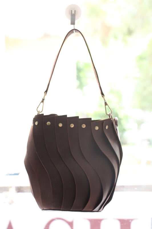 Cocoa Swirl Bucket-Bag