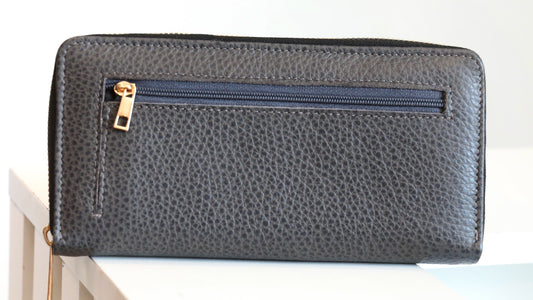 Premium Cowhide Ladies Wallet – Hand Carry Design