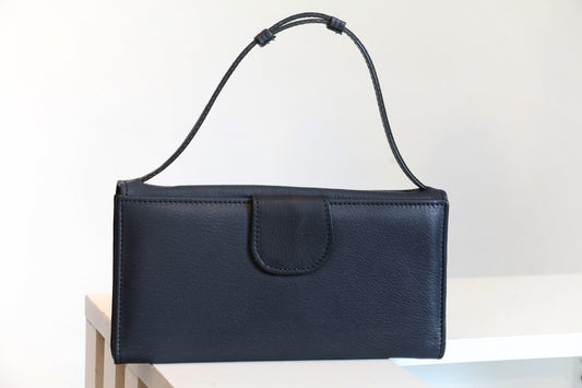 Classic Ladies Leather Wallet with Handle – Genuine Cowhide