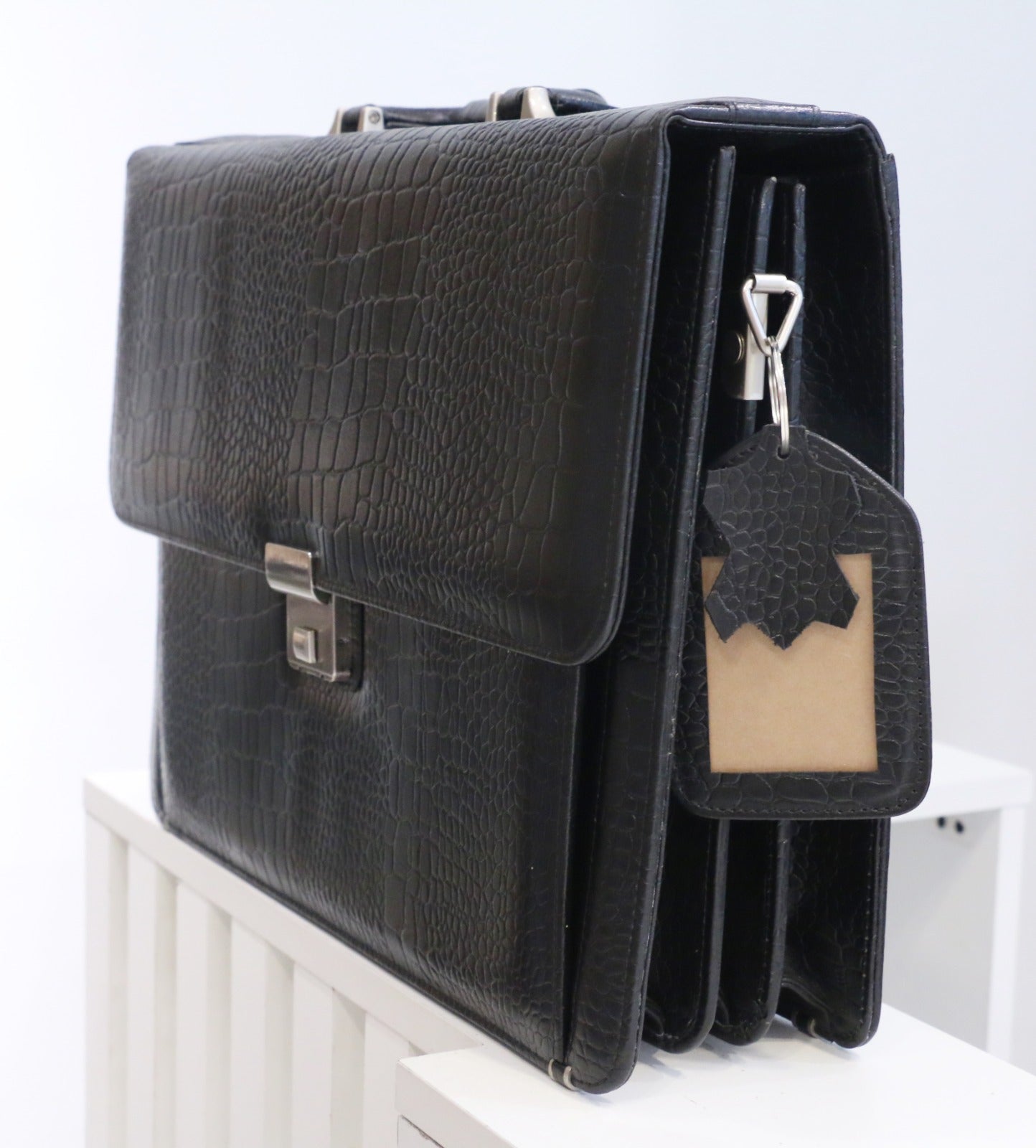 The Monarch Case – Structured Leather Bag for Executives