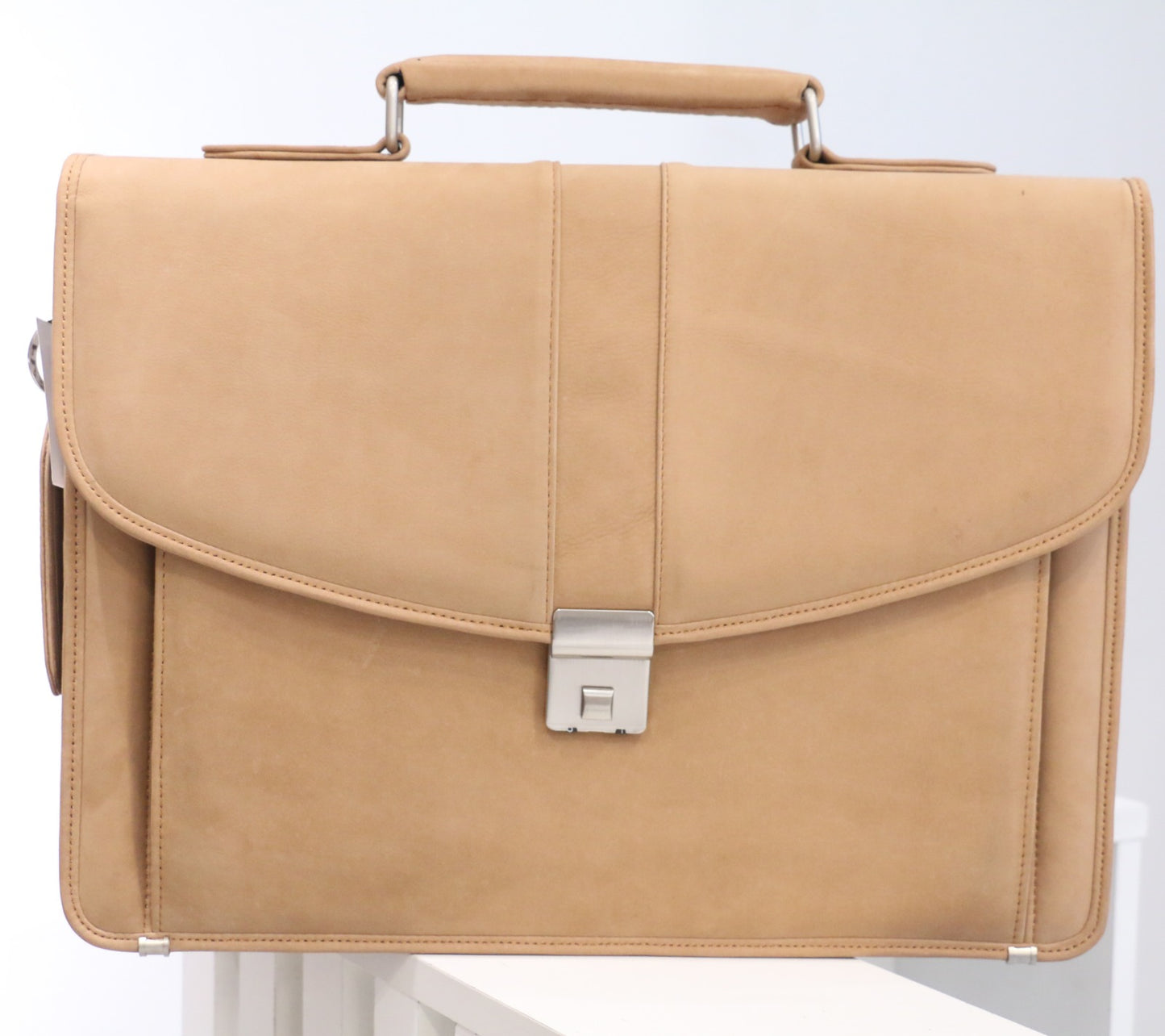 Sahara Series – Tan Leather Executive Briefcase