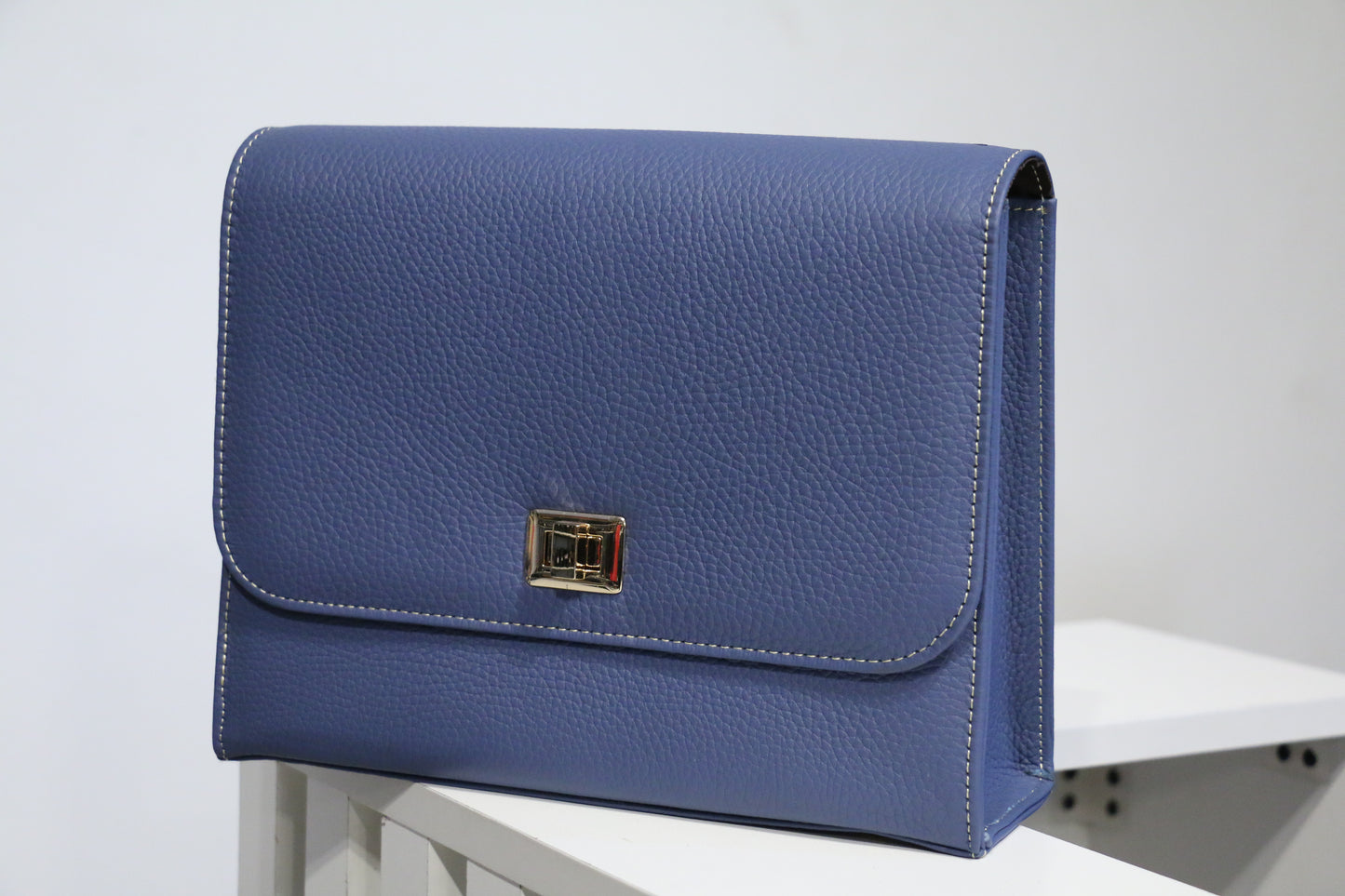 Stylish Women’s Cow Leather Handbag-Blue color