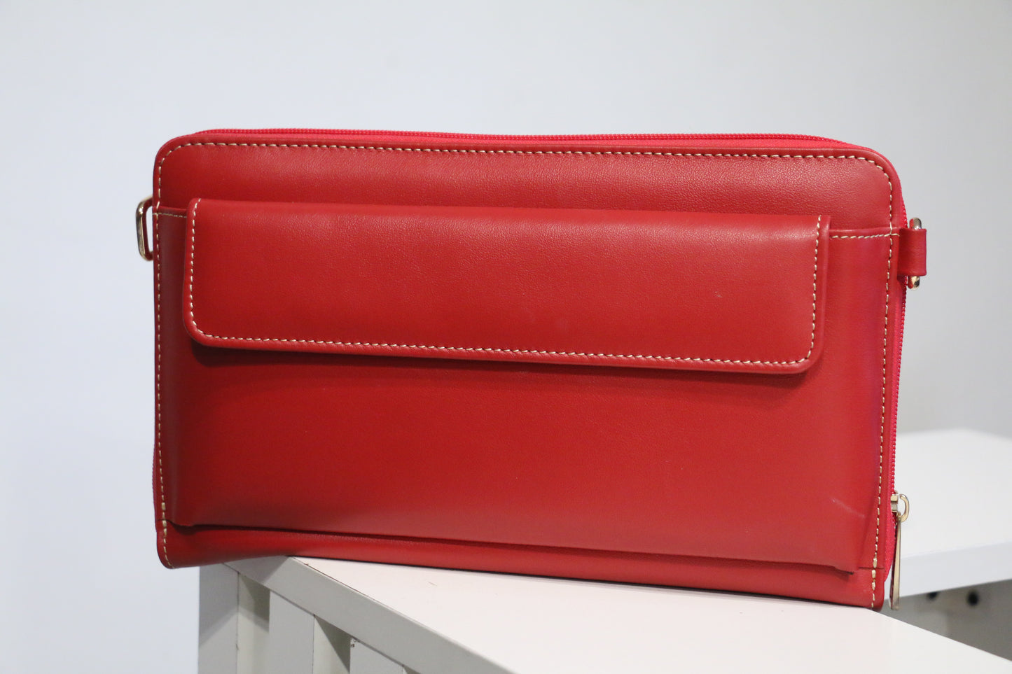 Elegant Red Cow Leather Handbag