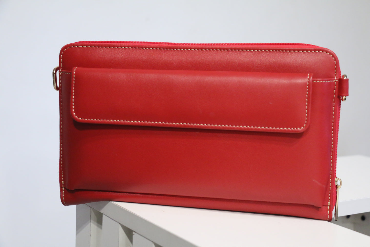 Elegant Red Cow Leather Handbag