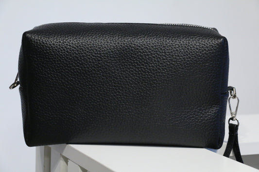 Elegant Black Cow Leather Handbag