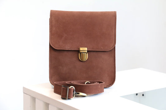 Vintage Brown Leather Crossbody Satchel