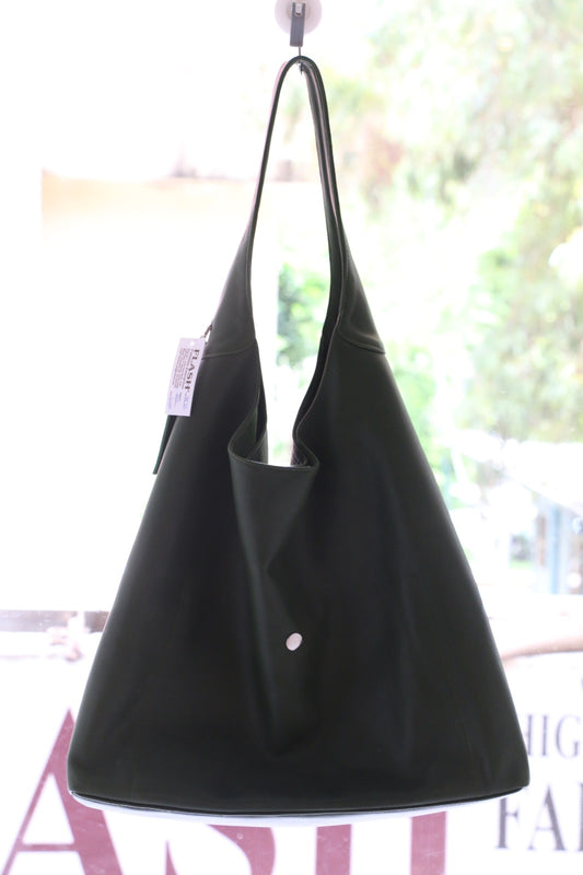 Urban Luxe Shoulder Bag – Black