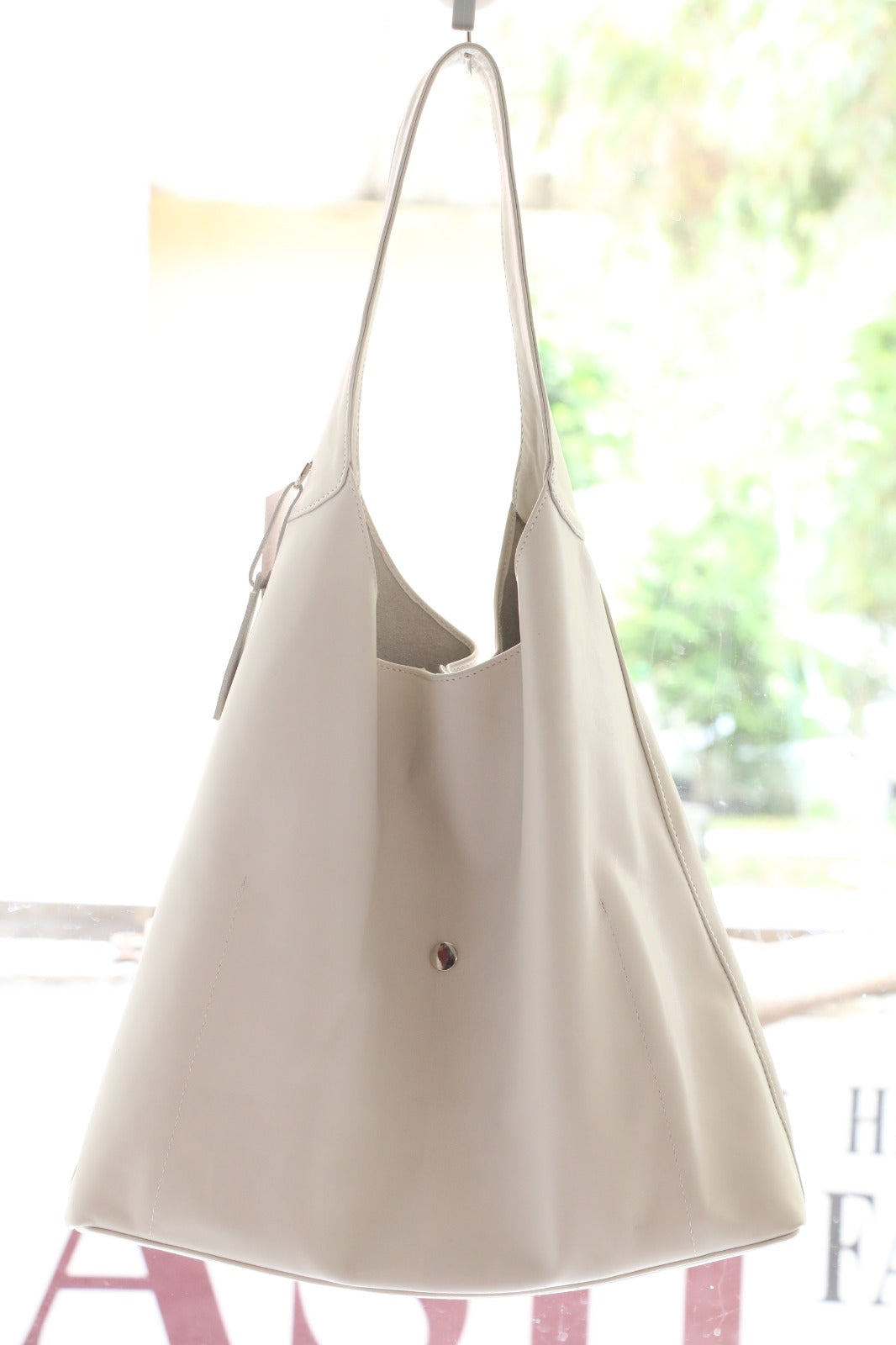 Pure Grace Shoulder Bag – White