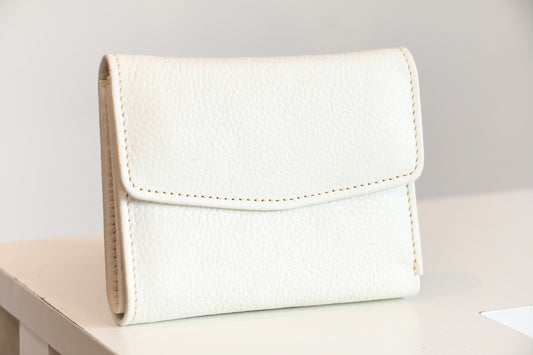 Elegant Ladies Leather Wallet – Premium Cowhide