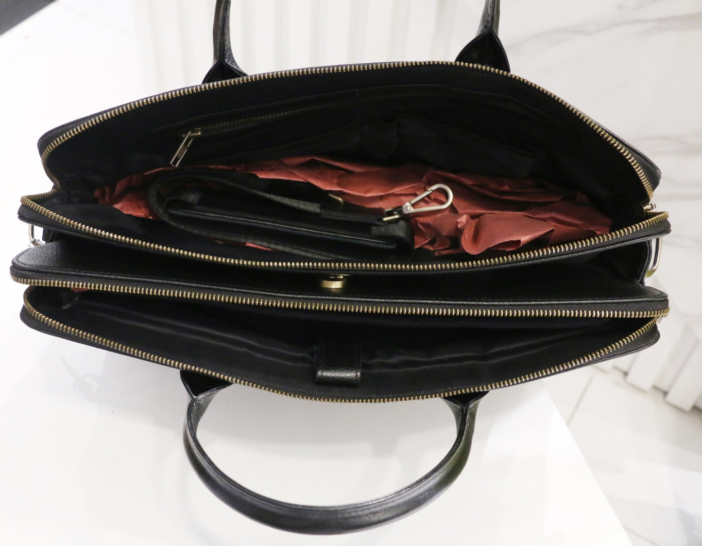 Midnight Voyager – Black Leather Office Bag for Professionals