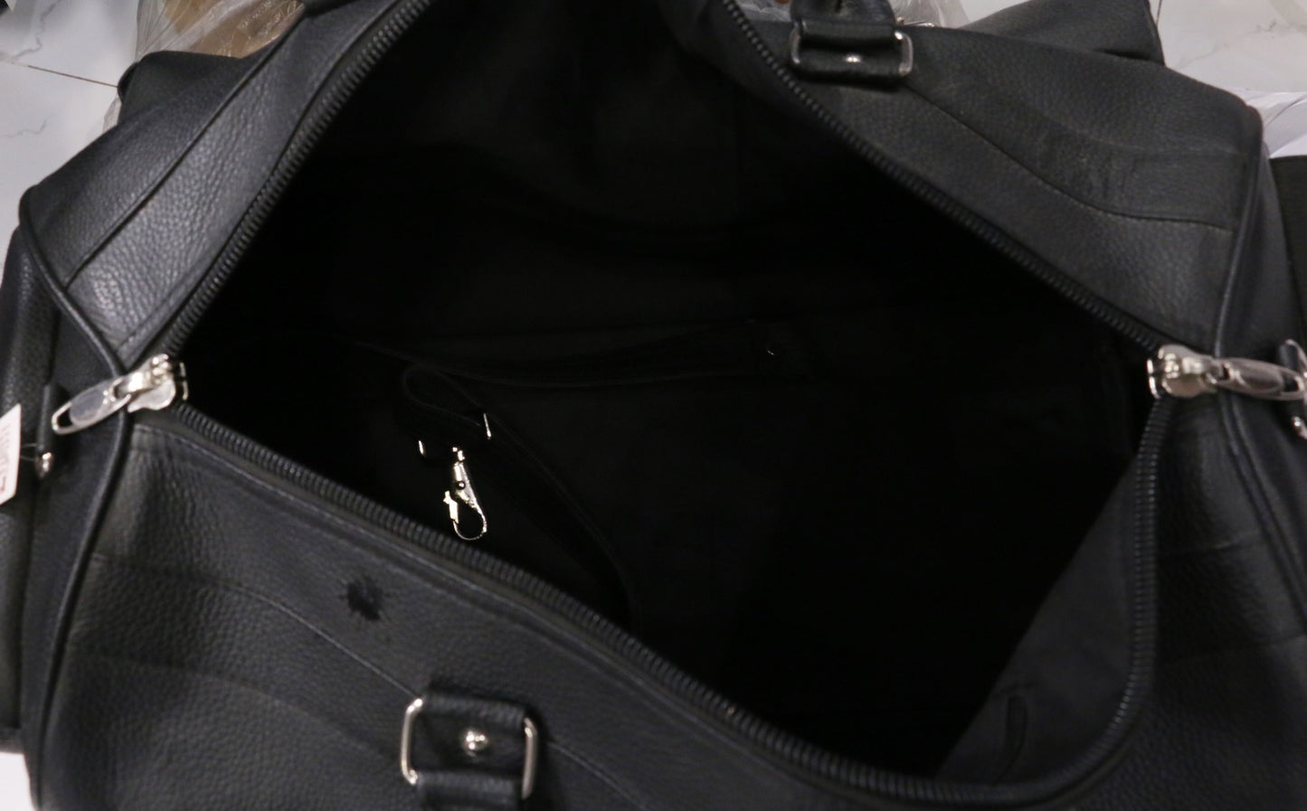 The Midnight Jet – Black Textured Leather Duffle
