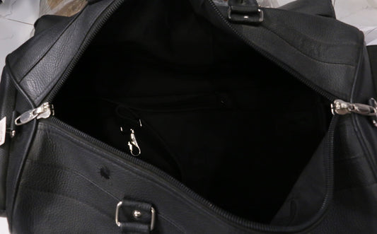 The Midnight Jet – Black Textured Leather Duffle
